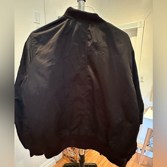 GAP Women’s Bomber Jacket, Size XL - Picture 2 of 4